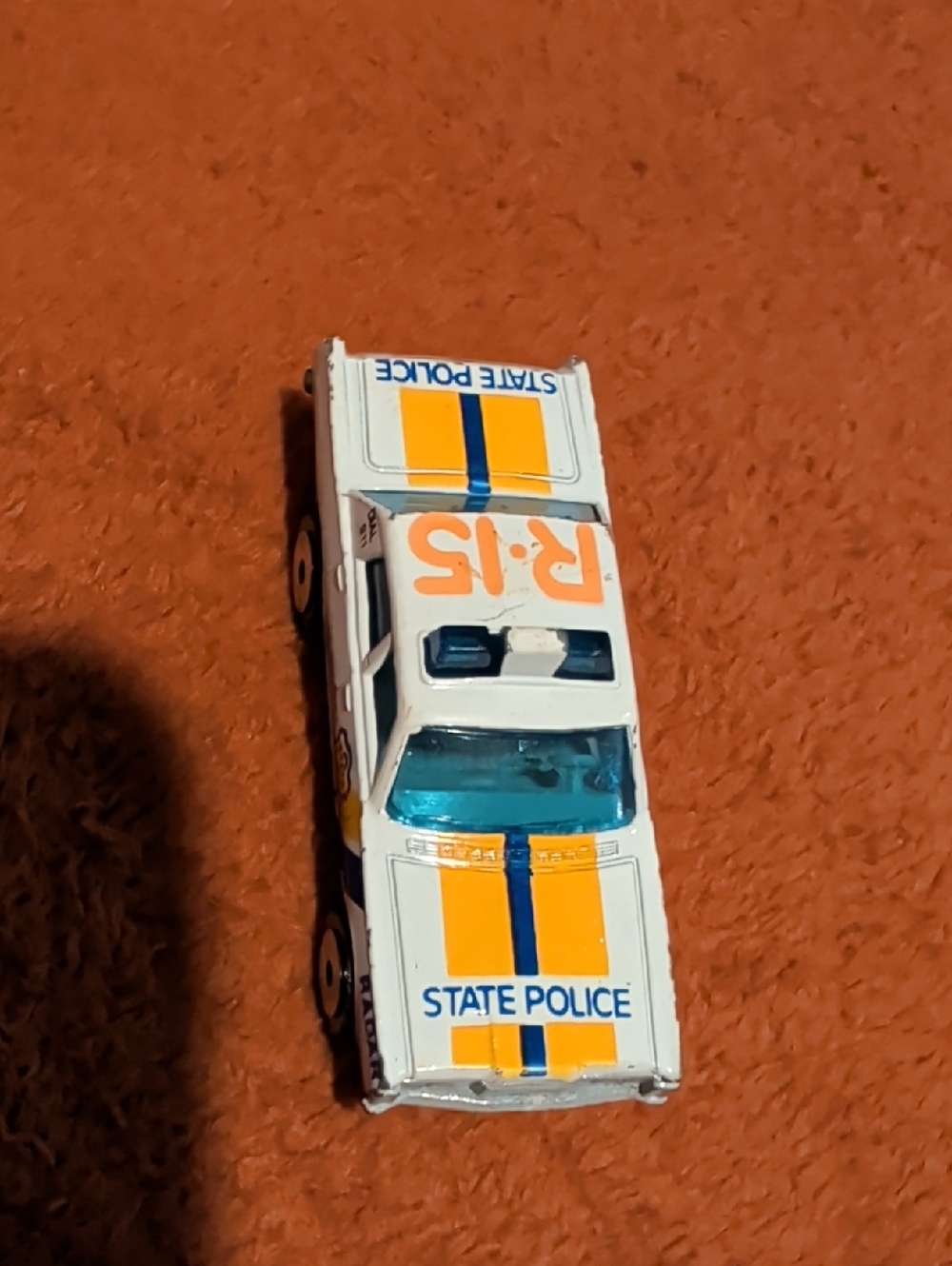 White Die-Cast State Police Toy Car with Yellow Stripe ( Matchbox 1978 )